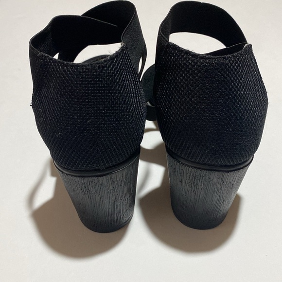 MNancy Chunky Heel with Straps Size 9.5 - Picture 2 of 5